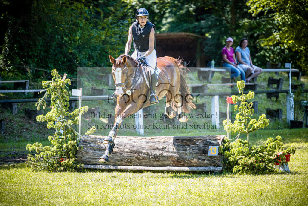 2026-05 - Melle Oldendorf | Entdecke hochwertige Reitturnierfotos von Foto Oger. Professionell, emotional und authentisch – jetzt Lieblingsmomente im Shop bestellen.Deutschlandweite Turnierfotografie. - Realisiert mit Pictrs.com