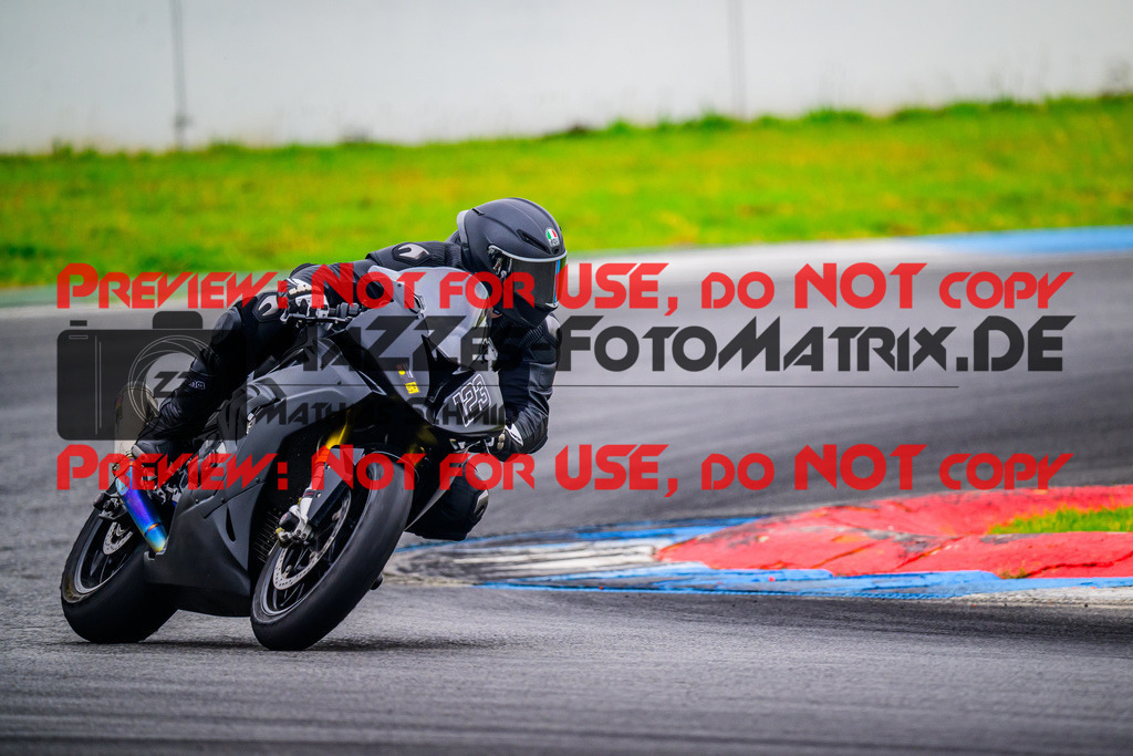 MaZZes_FotoMatrix_240614_6007705_4106 | GELB