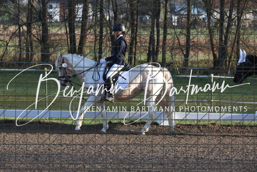 AZ2A2304 | Benjamin Bartmann Photomoments