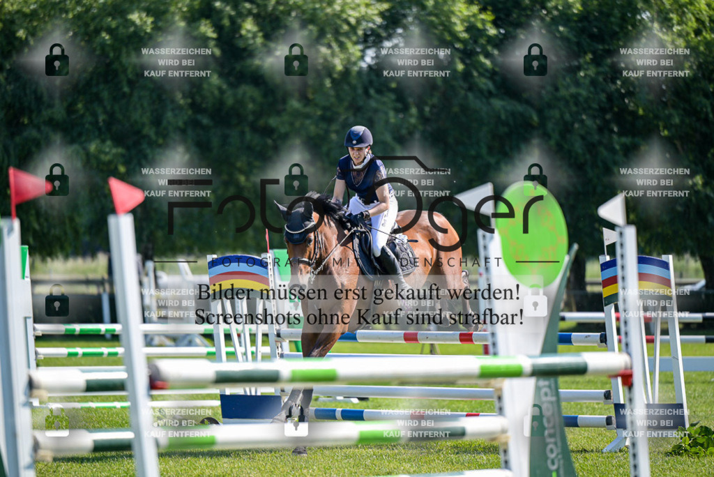 20230609-DOS_1929 | Entdecke hochwertige Reitturnierfotos von Foto Oger. Professionell, emotional und authentisch – jetzt Lieblingsmomente im Shop bestellen.Deutschlandweite Turnierfotografie. - Realisiert mit Pictrs.com