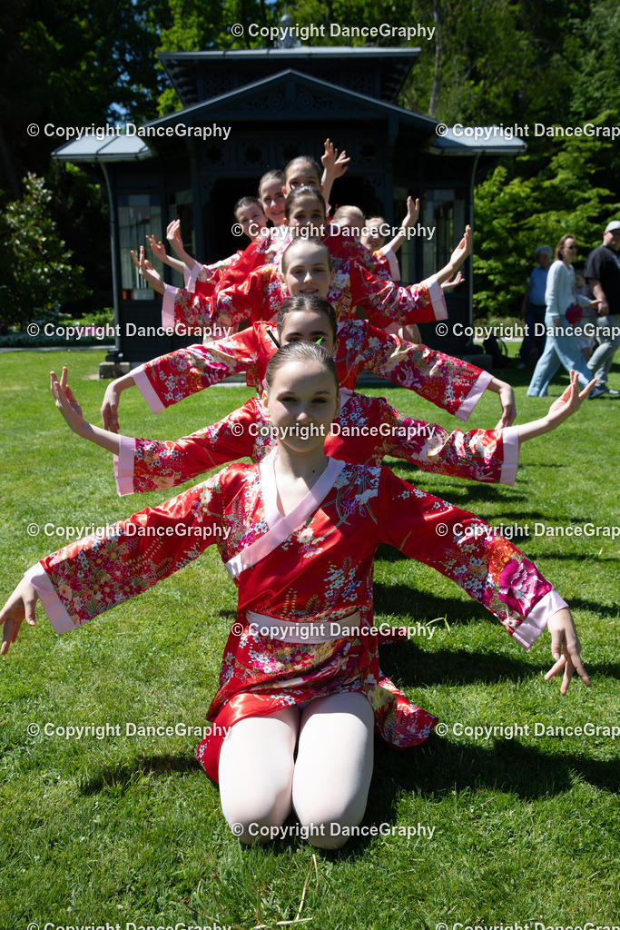 GPHY3891 | DanceGraphy - Realisiert mit Pictrs.com