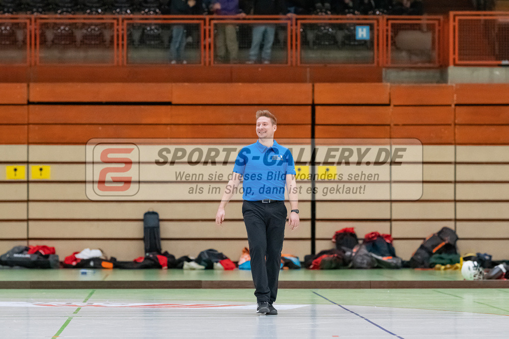 HK_20230113_102776 | 1. Bundesliga ( Halle ) Herren Crefelder HTC - DSD Düsseldorf am 13.1.2023 Crefelder HTC  ( CHTC ) Halle Glockenspitz , Krefeld , Hinsken ( SR )