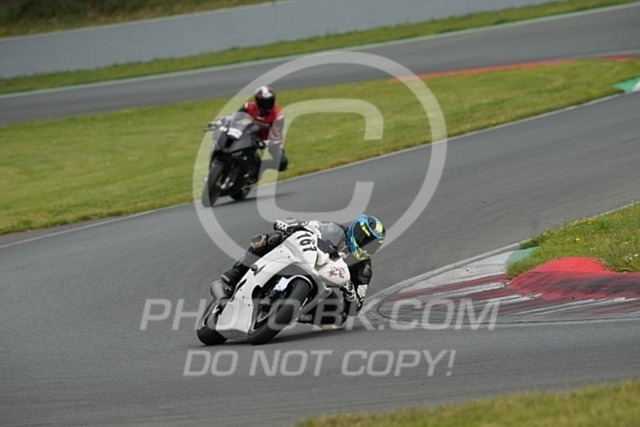 2024_07_04_PBK_13554 | Sportfotografie; SlowMotion; Video; Rennstrecke; Hafeneger; Speer; Racing; RSE; BMW; CBO; Trackday; Motorsportarena; Hockenheimring; Brno; Most; Barcelona; Valencia