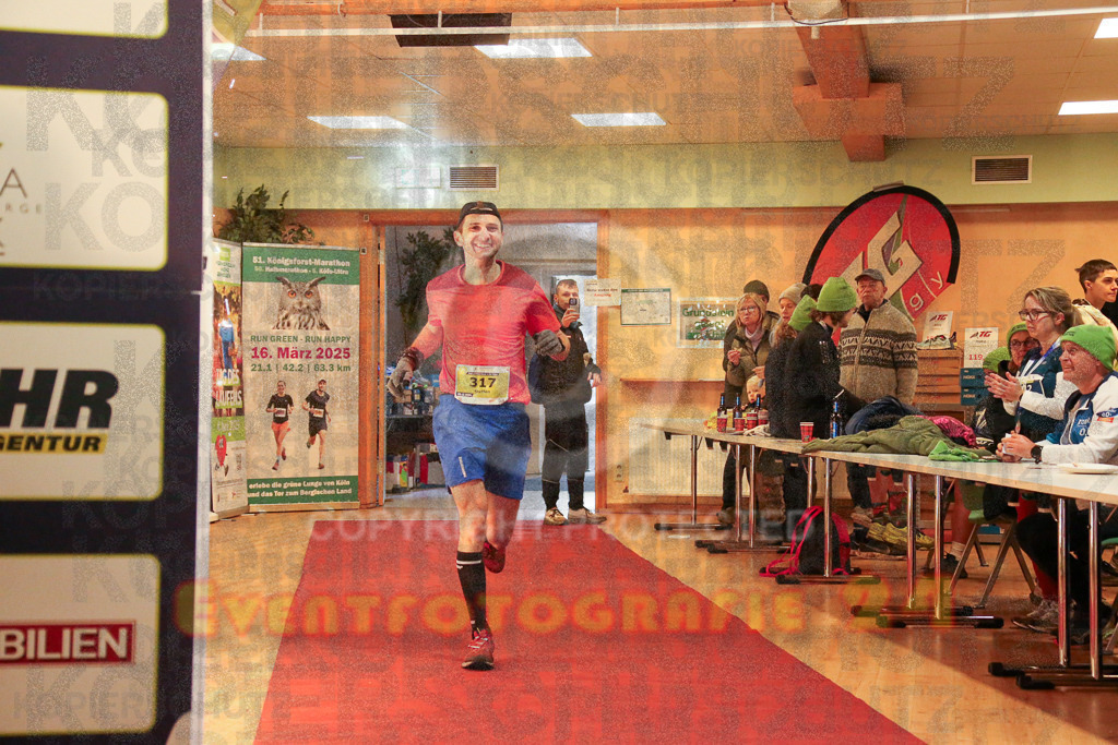 241208_1239_EX1_7777 | Sportfotografie im Rhein-Sieg Kreis, Köln, Bonn, NRW, Rheinland Pfalz, Hessen, etc. Unser Tätigkeitsfeld umfasst den Laufsport vom Volkslauf über den Marathon, Duathlon, Triathon bis zum Ultralauf wie Kölnpfad Ultra oder Schindertrail.