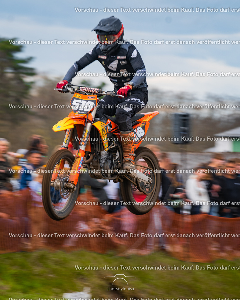 04_13_Bensdorf_MX1-3093 | Sportfotografin aus Berlin-Brandenburg mit Fokus auf Motocross. Ich halte deine sportliche Leistung und echte Emotionen auf und neben der Strecke professionell fest. Entdecke die Fotos von deinem Rennen und bestelle sie direkt hier im Shop.