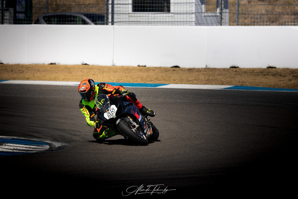 Ducati Trackday Hockenheimring 2026 | Entdecken Sie die faszinierende Welt von Alexander Tschuncky Arts: Kreative Fotografie, atemberaubende Automobilkunst und hochwertiger Bilderdruck. Lassen Sie sich inspirieren! - Realisiert mit Pictrs.com