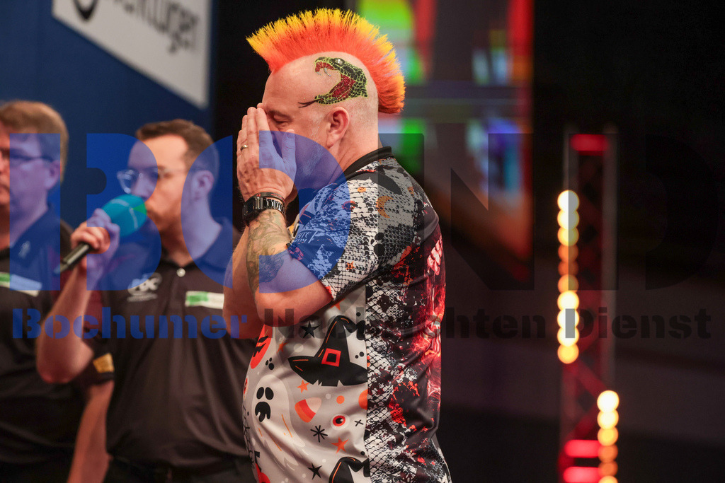  29.10.2023 - 
 | Sebastian Sendlak / Bochumer Nachrichtendienst (BOND) - PDC European Darts Championship: Viertelfinale {Persons shown} - Realisiert mit Pictrs.com