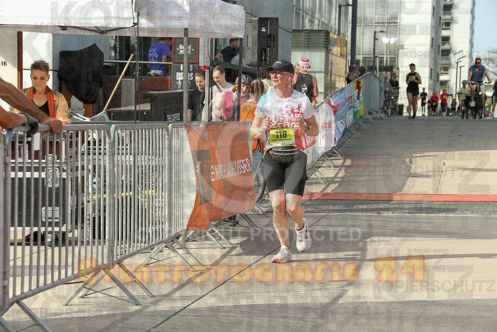 250920_1546_EX1_0627 | Sportfotografie im Rhein-Sieg Kreis, Köln, Bonn, NRW, Rheinland Pfalz, Hessen, etc. Unser Tätigkeitsfeld umfasst den Laufsport vom Volkslauf über den Marathon, Duathlon, Triathon bis zum Ultralauf wie Kölnpfad Ultra oder Schindertrail.