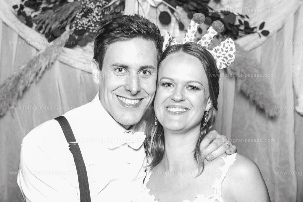 IMG_0028-2 | Hier finden Sie die Online Foto-Galerie von fotograf-passau.com und marius-handrugan.de. Suchen Sie sich direkt Ihre Lieblingsbilder aus, ob als Ausdruck oder Download. - Realisiert mit Pictrs.com