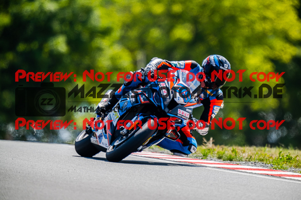 MaZZes_FotoMatrix_220722_3295 | IDM1000