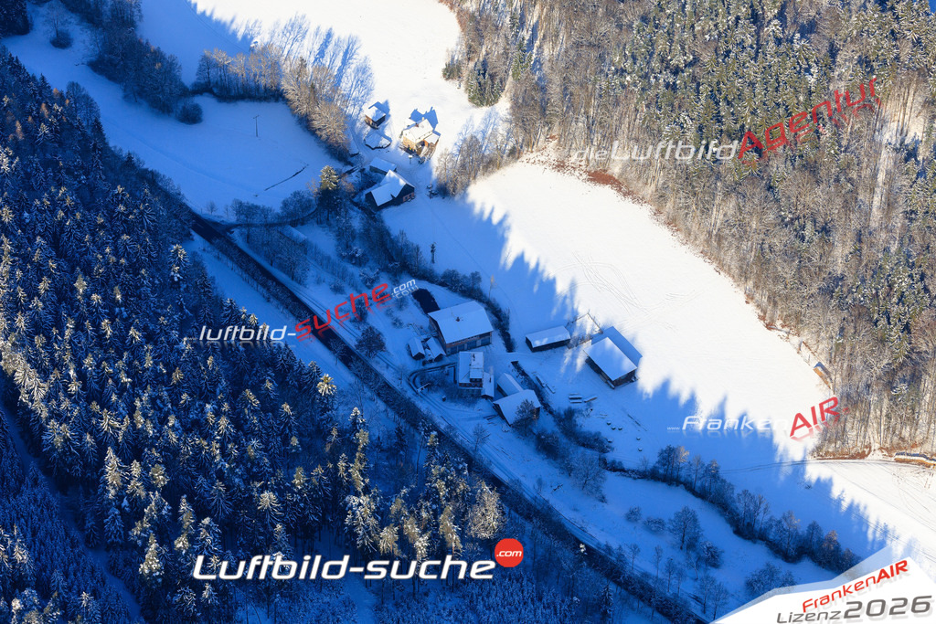 Die Luftaufnahme der Stadt Weissenbrunn wurde vom UL-Flugzeug heraus erstellt ( keine Drohne )- hohe Auflösung für beste Qualität