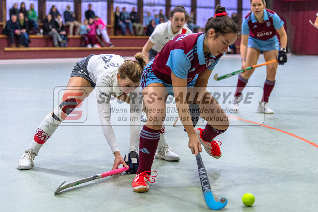 SM_20231216-D5A_5207 | 1.Bundesliga Hallenhockey  (W) UHC - DCadA / 3:2 (2:2)