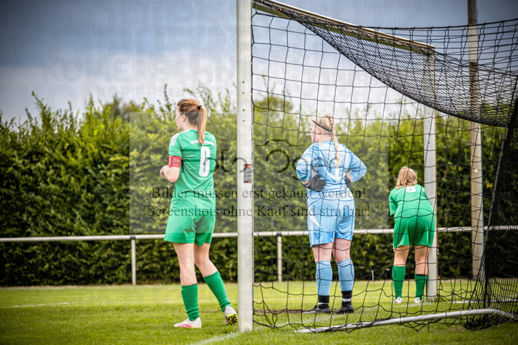SG Bohmte/Ostercappeln/Schwagstorf - SG Hollenstede / Schwagstorf | Fr.-BZL Weser-Ems Süd · 1. Damen - SG Hollenstede / Schwagstorf · Sportplatz - Realisiert mit Pictrs.com
