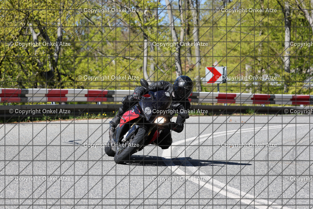 IMG_7745 | Fotograf am Kyffhäuser. Onkel Atze. Kyffhäuser Rennstrecke. Café36. Motorsportfotografie. - Realisiert mit Pictrs.com