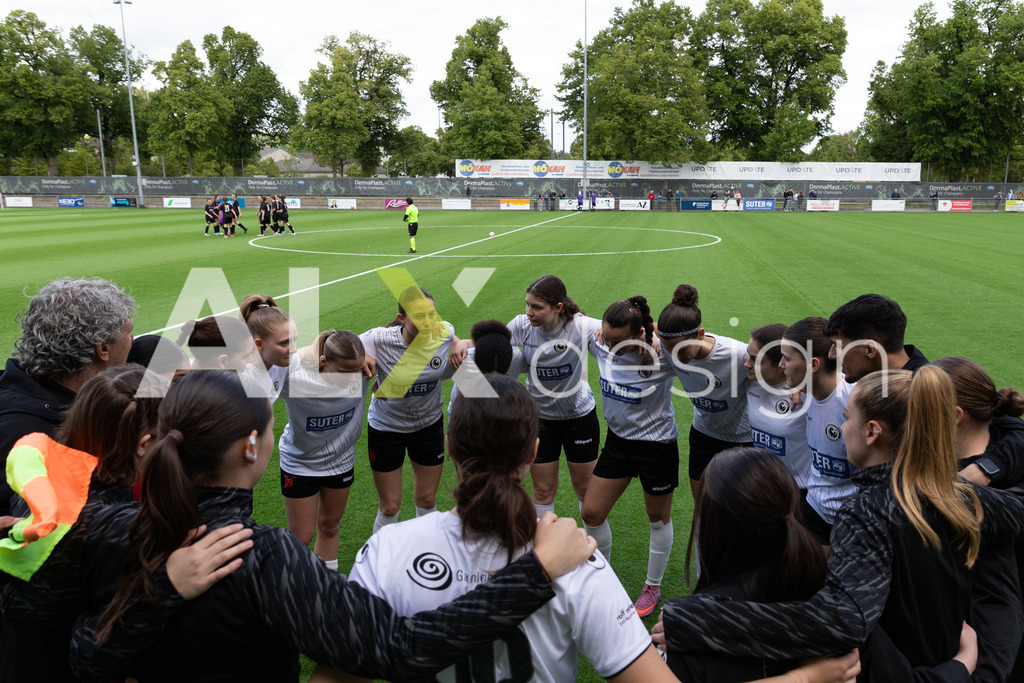Fußball I Frauen I Saison 2025-2026 I Frauen 3. Liga | FVRZ Gruppe 2 | 18. Spieltag I Spielvereinigung Schaffhausen Damen 1 - Team Furttal Zürich I 17.05.2026 | Hochwertige Sportfotos kaufen & lizenzieren für Medien, Vereine, Agenturen & Sportler:innen. Entdecke professionelle Sportfotografie im Bildshop von Alexander Franzen. - Realisiert mit Pictrs.com