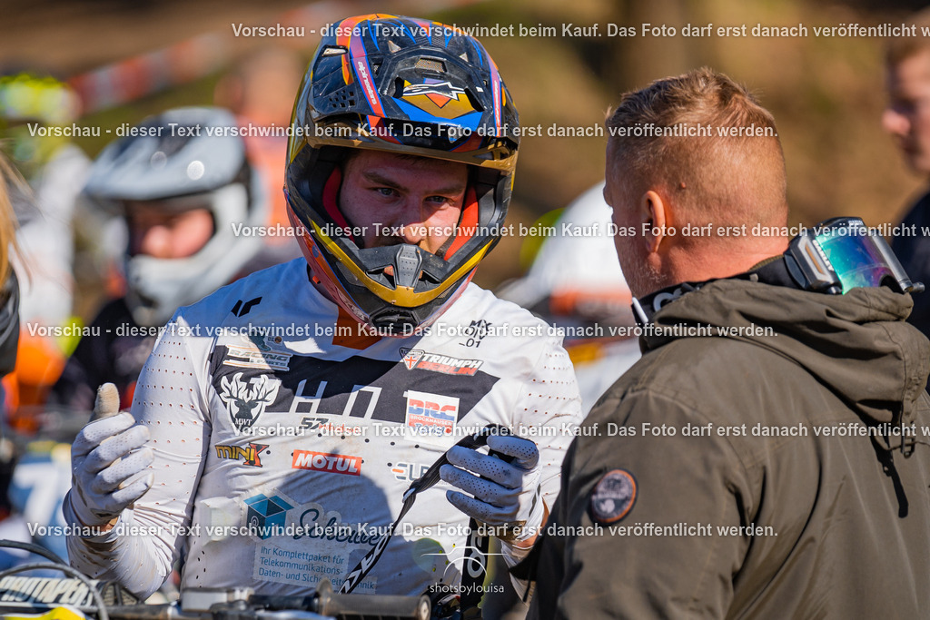 20260406_MSCHänchen-0223 | Sportfotografin aus Berlin-Brandenburg mit Fokus auf Motocross. Ich halte deine sportliche Leistung und echte Emotionen auf und neben der Strecke professionell fest. Entdecke die Fotos von deinem Rennen und bestelle sie direkt hier im Shop.