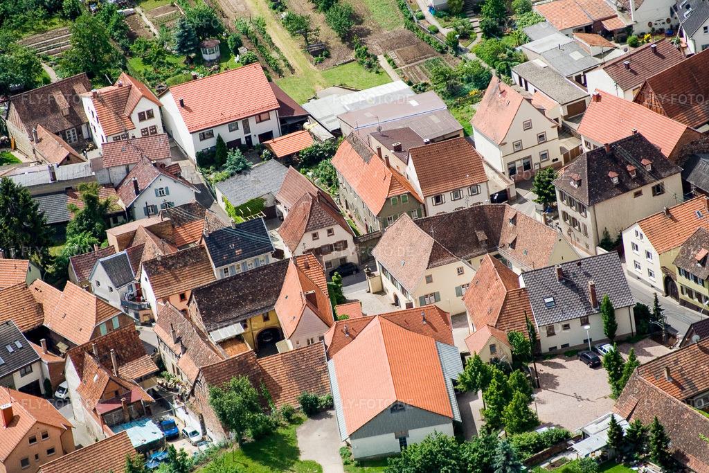 Luftbild: Jendersgasse im Ortsteil Arzheim in Landau im Bundesland Rheinland-Pfalz in Deutschland. Foto: IMG_2145.jpg vom 24.05.2006 durch Werner Riehm/FLY-FOTO.de