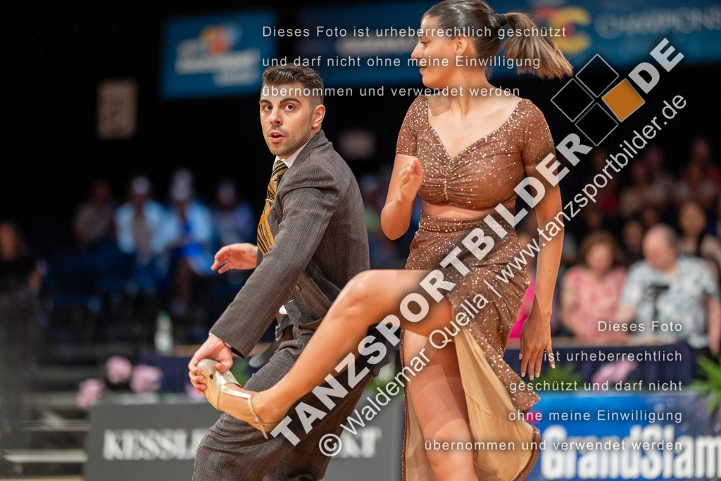 20230812-14113 | Hier finden Sie Tanz Bilder vom Latein und Standard Formationen tanzen. Sportbilder vom Tanzsport. Schöne Fotos und von Weltmeisterschaft, Europameisterschaft, Bundesliga, Regionalliga, Oberliga und Landesliga sowie von GOC Stuttgart, DanceComp, WM Bremen