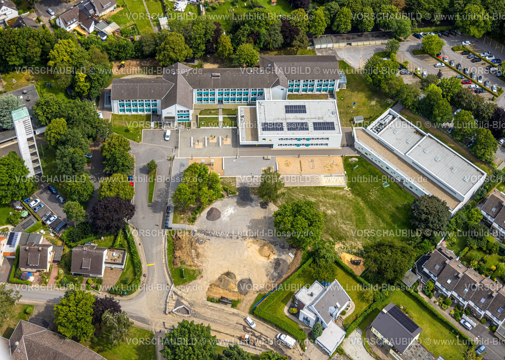 Werl240711925 | Luftbild, Walburgisschule an der Paul-Gerhardt-Straße mit Baustelle, Werl, Soester Börde, Nordrhein-Westfalen, Deutschland