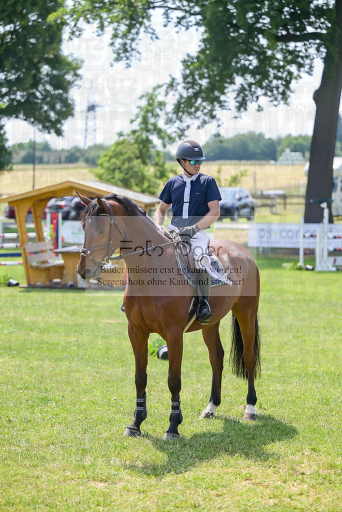 Reitturnier Voxtrup | Entdecke hochwertige Reitturnierfotos von Foto Oger. Professionell, emotional und authentisch – jetzt Lieblingsmomente im Shop bestellen.Deutschlandweite Turnierfotografie. - Realisiert mit Pictrs.com
