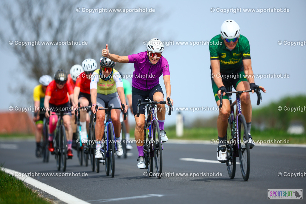 111_TRA56217 | Neusiedlersee Radmarathon 2026@sportshot_your_pictrs #yourpictures#roadtowm2029 #nrm #neusiedlerseeradmarathon #neusiedlersee #neusiedlerseetourismus #burgenland #mörbisch #nrm26 #burgenlandtourismus #voglundco #poweredbyburgenlandtourismus #radsport #rad #marathon #ucigranfondo #visitburgenland #ucigranfondoworldseries