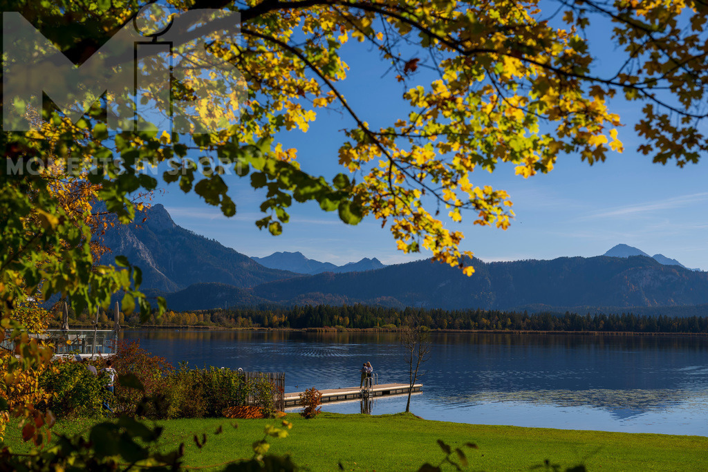 2.Liga-1860-HEIM.jpg | 17.10.2022, Herbst am Hopfensee im Allgäu (Bayern) bei Füssen. - Realisiert mit Pictrs.com