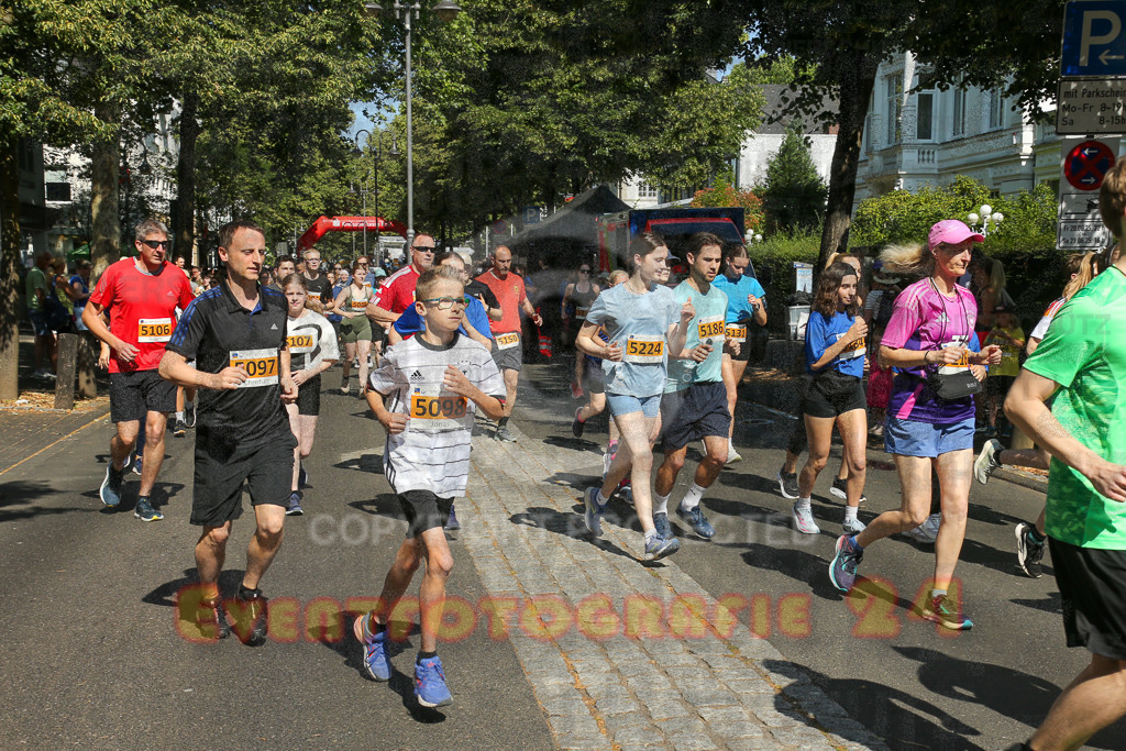 250621_1020_EX1_1711 | Sportfotografie im Rhein-Sieg Kreis, Köln, Bonn, NRW, Rheinland Pfalz, Hessen, etc. Unser Tätigkeitsfeld umfasst den Laufsport vom Volkslauf über den Marathon, Duathlon, Triathon bis zum Ultralauf wie Kölnpfad Ultra oder Schindertrail.