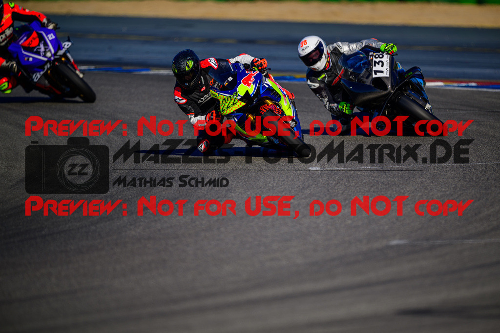 MaZZes_Fotomatrix_20250407_6007705_1689-2 | WEISS