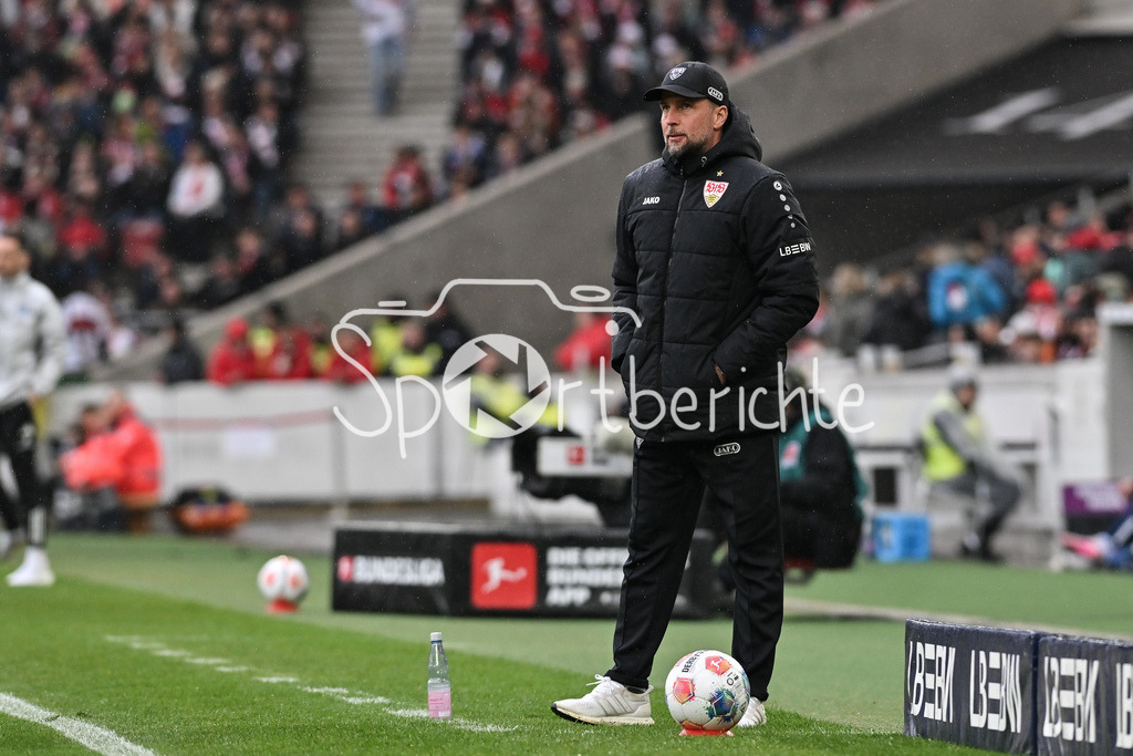 VfB Stuttgart - Hamburger SV | STUTTGART, GERMANY - 12. APRIL: picture of Sebastian HOENEß Trainer VfB Stuttgart during the Bundesliga Match between VfB Stuttgart vs. Hamburger SV on Matchday 29 at MHP Arena / DFL REGULATIONS PROHIBIT ANY USE OF PHOTOGRAPHS AS IMAGE SEQUENCES AND/OR QUASI-VIDEO