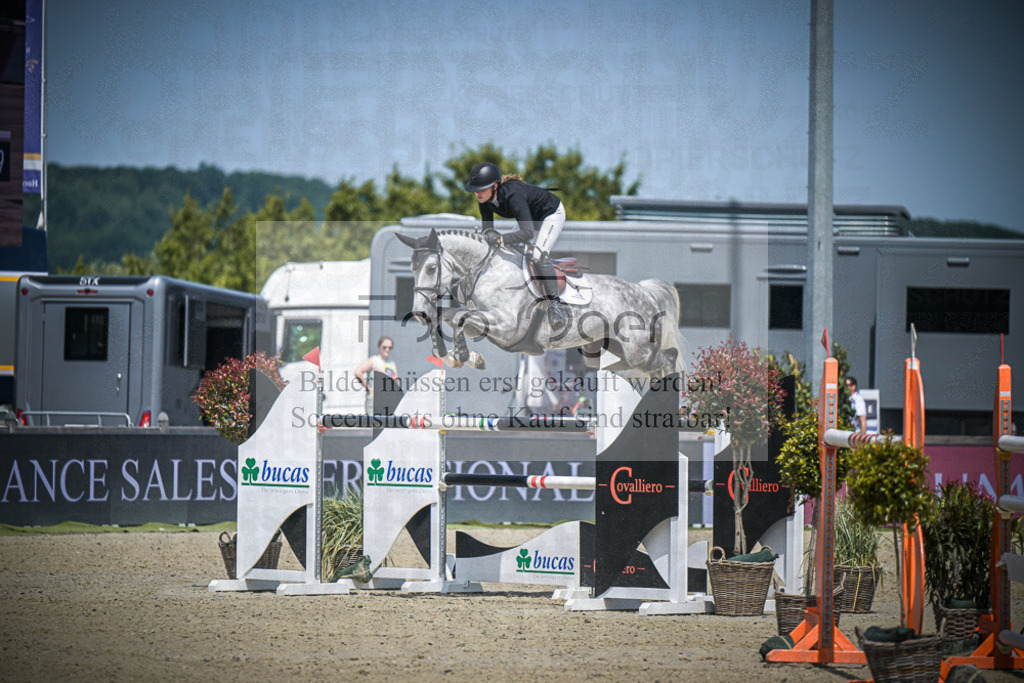 DOS_4206 | Entdecke hochwertige Reitturnierfotos von Foto Oger. Professionell, emotional und authentisch – jetzt Lieblingsmomente im Shop bestellen.Deutschlandweite Turnierfotografie. - Realisiert mit Pictrs.com