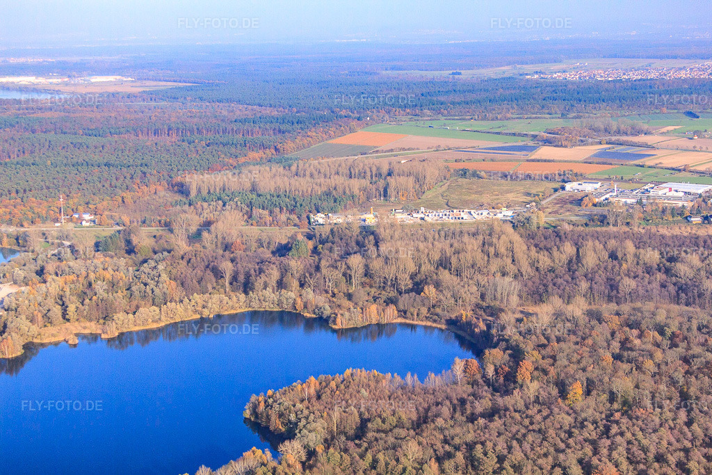 Luftbild: Hardtsee im Ortsteil Neudorf in Graben-Neudorf im Bundesland Baden-Württemberg in Deutschland. Foto: IMG_61049.jpg vom 18.11.2013 durch Werner Riehm/FLY-FOTO.deAuflösung des Originals: 4752 x 3168 px