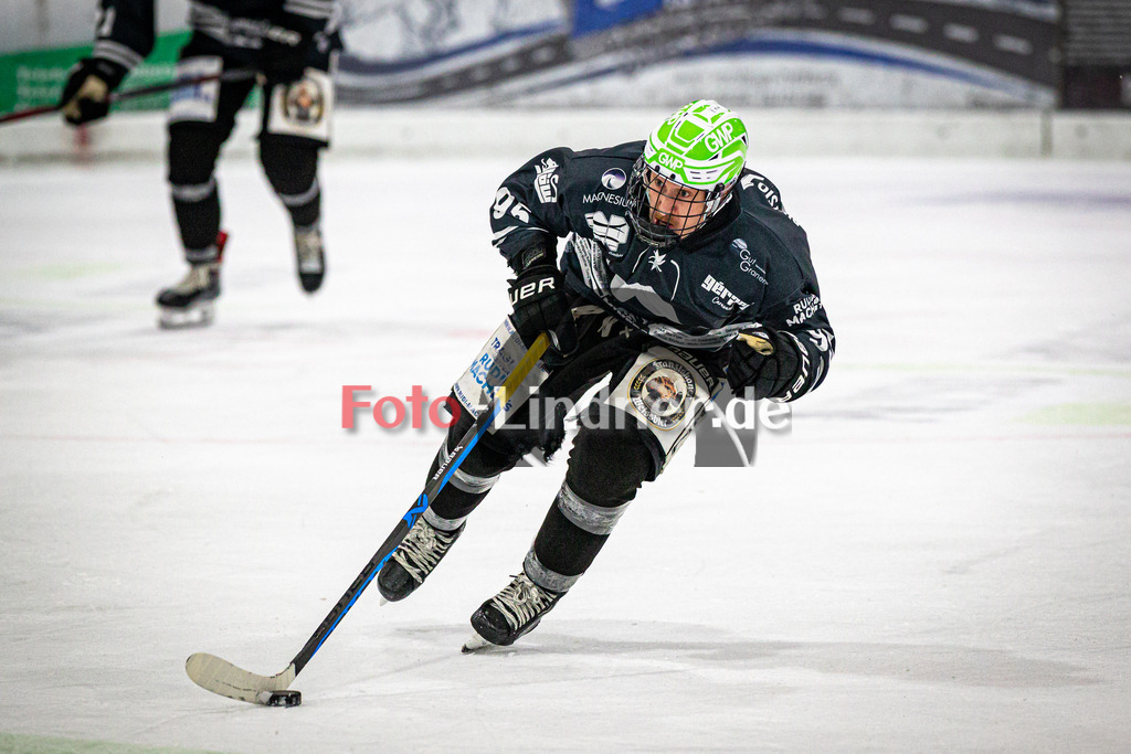 TSV Peißenberg MINERS gegen HC Landsberg RIVERKINGS | Eishockey Bayernliga Herren Vorrunde 2024/25, TSV Peißenberg MINERS gegen HC Landsberg RIVERKINGS, 20241108,Moritz BIRKNER (MINERS 95) in Aktion, Freisteller,2024-11-08 in Peißenberg (Eisstadion Peißenberg)Moritz BIRKNER (MINERS 95)Copyright: WolfgangxLindner