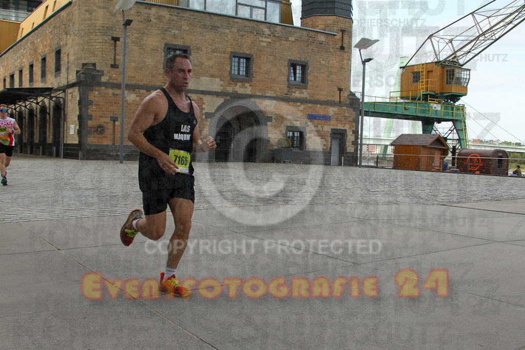 250920_1515_EV4_8320 | Sportfotografie im Rhein-Sieg Kreis, Köln, Bonn, NRW, Rheinland Pfalz, Hessen, etc. Unser Tätigkeitsfeld umfasst den Laufsport vom Volkslauf über den Marathon, Duathlon, Triathon bis zum Ultralauf wie Kölnpfad Ultra oder Schindertrail.