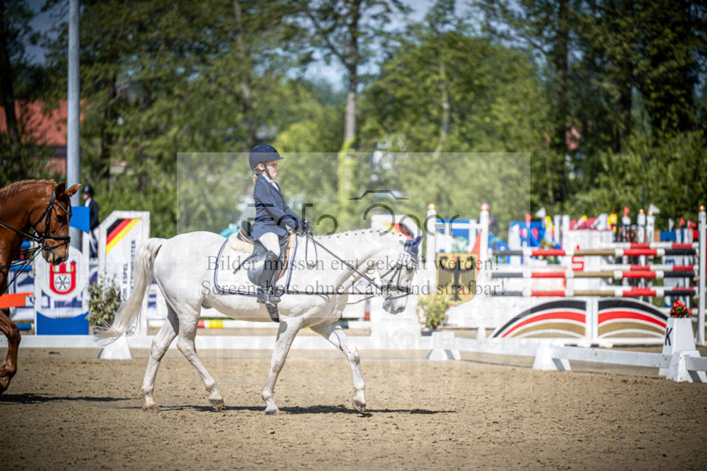 DOS_1732 | Reitturnier Venne - Realisiert mit Pictrs.com