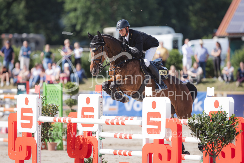 220611_LüPfSpTa_GroßerPreis-673 | Lützower Pferdesporttage
Springprfg.Kl.S m.St.**
Großer Preis
11.06.2022