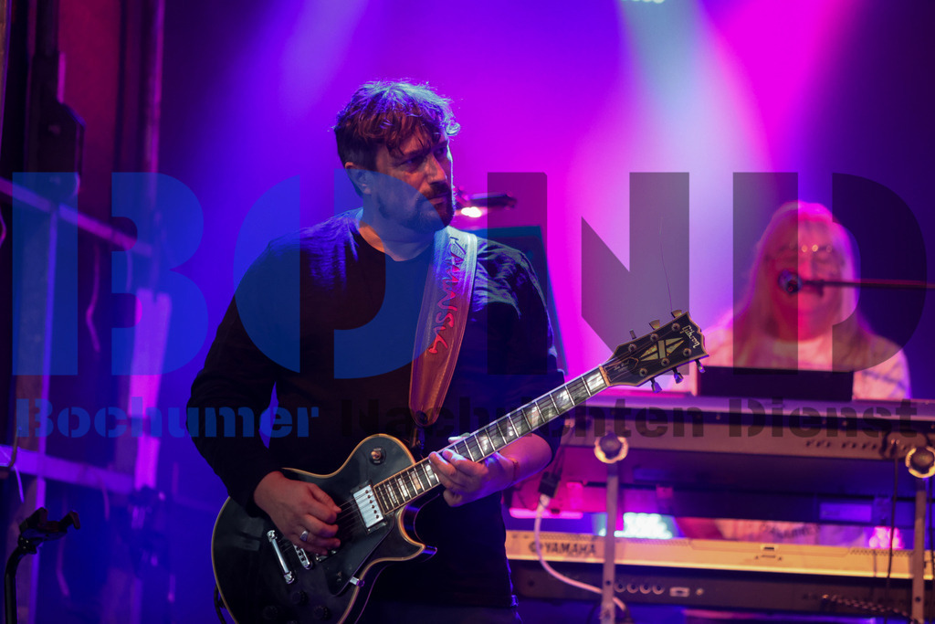 Kemnade - Family and Friends - Michael Wurst und die Tweens  {date} -  | {headline}



(Foto: Sebastian Sendlak / BOND)

 - Realisiert mit Pictrs.com