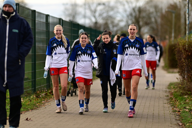 Fußball I Frauen I Saison 2025-2026 I Regionalliga Nord I 11. Spieltag I Hamburger SV U20 - Holstein Kiel I 28183 | Der Sportfotograf. - Realisiert mit Pictrs.com
