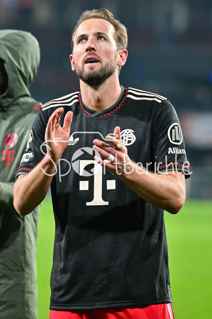 PSV Eindhoven - FC Bayern München | EINDHOVEN, NETHERLANDS - 28. JANUARY: im Bild Harry KANE (FC Bayern Munich 9) / Einzelfoto / Freisteller während dem Match zwischen PSV Eindhoven und dem FC Bayern München am 8. Spieltag der UEFA Champions League Gruppenphase im Philips Stadion