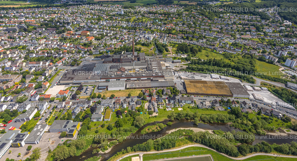 Arnsberg240708094 | Luftbild, Reno de Medici Werk für Kartonagen Produkte am Fluss Ruhr, RDM Group, Wohngebiet, Arnsberg, Sauerland, Nordrhein-Westfalen, Deutschland
