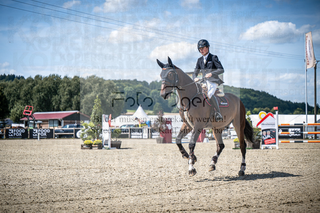 DOS_3251 | Entdecke hochwertige Reitturnierfotos von Foto Oger. Professionell, emotional und authentisch – jetzt Lieblingsmomente im Shop bestellen.Deutschlandweite Turnierfotografie. - Realisiert mit Pictrs.com