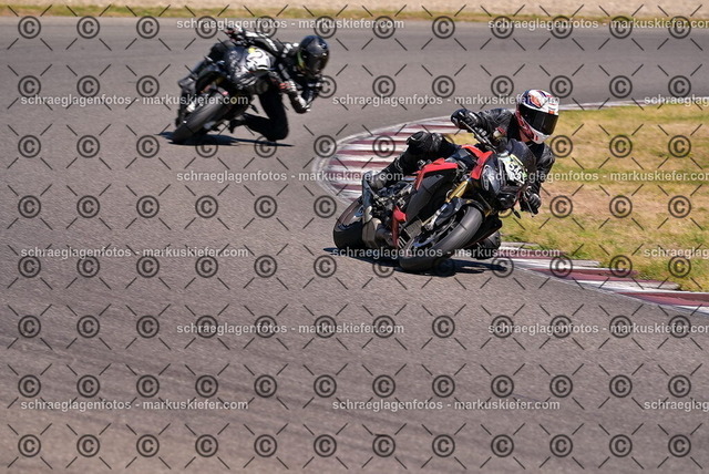 26bt05-1034 | markuskiefer.com - Realisiert mit Pictrs.com