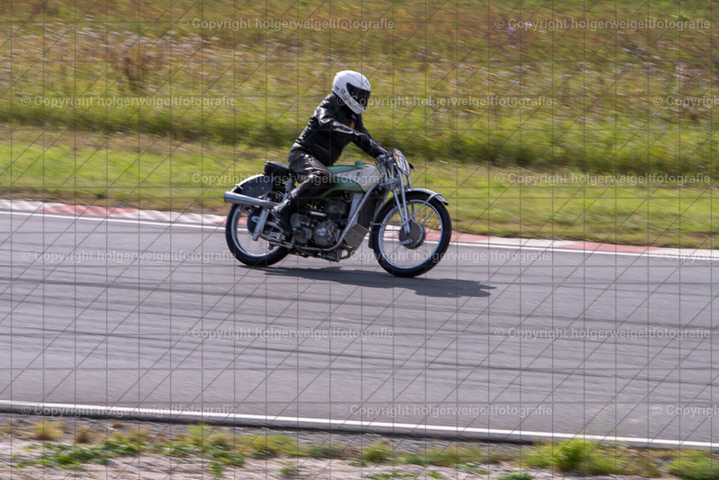 20250907102433D75_6656 | Bitte beachten!!!
Alle Fotos dieser Galerie sind nur grundbearbeitet. Im Falle eines Verkaufs, werde ich die Fotots noch mit dem nötigen Feinschliff versehen. - Realisiert mit Pictrs.com