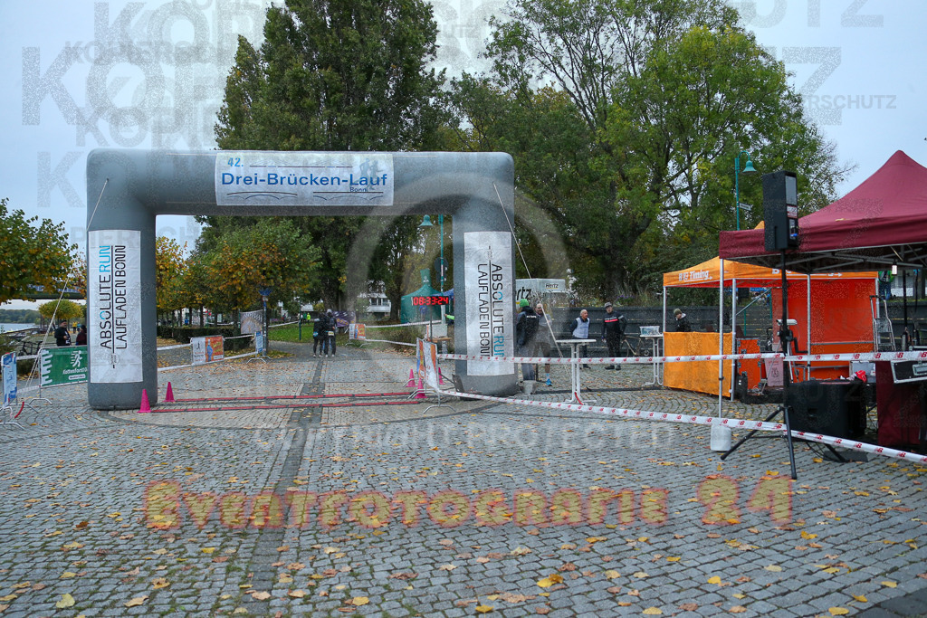 251019_0833_EX1_0910 | Sportfotografie im Rhein-Sieg Kreis, Köln, Bonn, NRW, Rheinland Pfalz, Hessen, etc. Unser Tätigkeitsfeld umfasst den Laufsport vom Volkslauf über den Marathon, Duathlon, Triathon bis zum Ultralauf wie Kölnpfad Ultra oder Schindertrail.