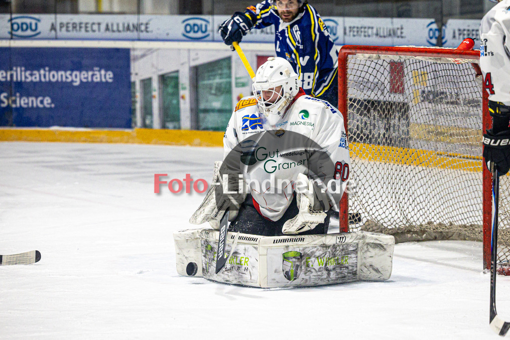 EHC Waldkraiburg LÖWEN gegen Peißenberg MINERS | Eishockey Bayernliga 2025/26 Pre-Playoff Spiel 3, EHC Waldkraiburg LÖWEN gegen Peißenberg MINERS, 20260203,Xaver NAGEL (MINERS Goali 80) in Aktion,2026-02-03 in Waldkraiburg (Raiffeisen Arena), Xaver NAGEL (MINERS Goali 80)Copyright: WolfgangxLindner www.foto-lindner.de