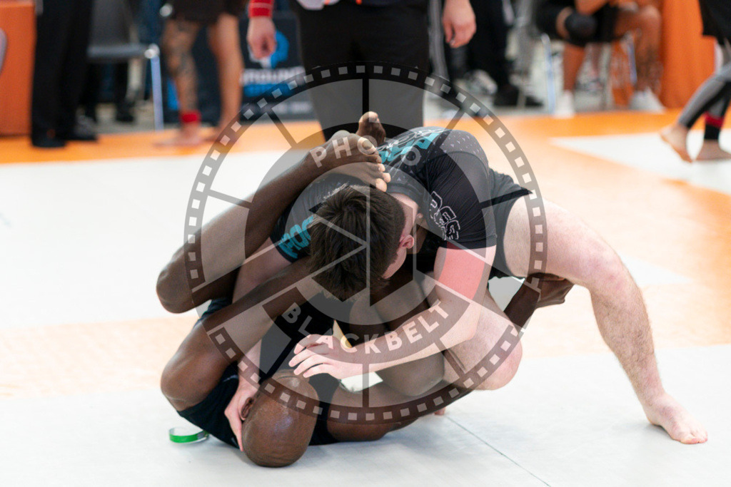 20240915PBB3323 | Athletes compete during the Grappling Industries’ grappling and Brazilian jiu-jitsu competition in Berlin, on September 15, 2024.