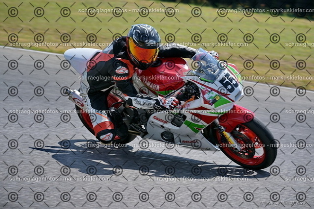 25bt04-0828 | markuskiefer.com - Realisiert mit Pictrs.com