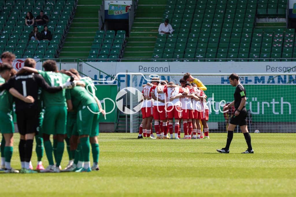 SpVgg Greuther Fürth II - FC Bayern Amateure | Die beiden Teams motivieren sich nochmal vor der Regionalliga Partie in Fuerth