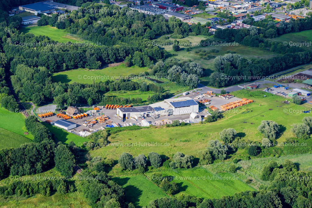 Stade_RZS_Deponie_ELS_7968040823 | STADE 04.08.2023 Gelände der Müll- und Recycling- Sortieranlage " Recycling Zentrum Stade RZS Abfallwirtschaftszentrum AWZ " in Stade im Bundesland Niedersachsen, Deutschland. // Site waste and recycling sorting " Recycling Zentrum Stade RZS Abfallwirtschaftszentrum AWZ " in Stade in the state Lower Saxony, Germany. Foto: Martin Elsen