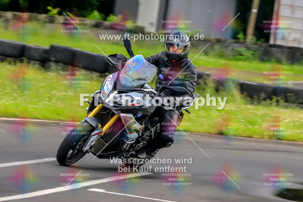 VBK-6579 | Hier findet Ihr Bilder von Touristenfahrten auf der Nürburgring Nordschleife oder von anderen Veranstaltungen die ich besucht habe. Viel Spass beim Durch Schauen 
