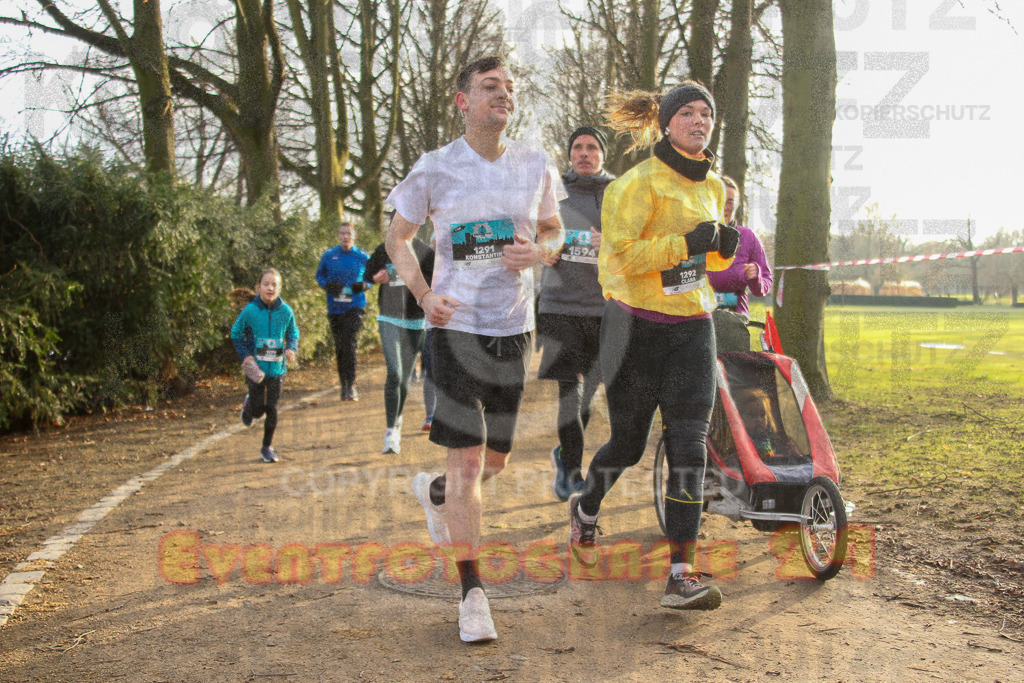 241231_1021_EV4_3983 | Sportfotografie im Rhein-Sieg Kreis, Köln, Bonn, NRW, Rheinland Pfalz, Hessen, etc. Unser Tätigkeitsfeld umfasst den Laufsport vom Volkslauf über den Marathon, Duathlon, Triathon bis zum Ultralauf wie Kölnpfad Ultra oder Schindertrail.